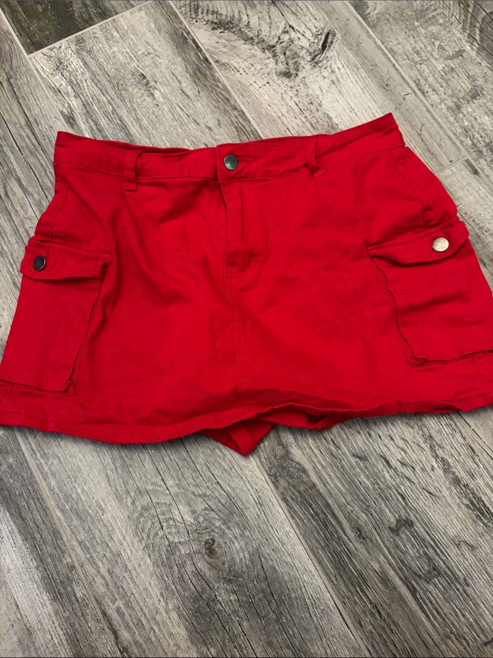 Red Women's Cargo Skort Shorts - Casual Everyday Style